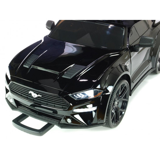 Ford Mustang GT s 2.4G ovladačem a motory 2x 24V/100W, ČERNÝ LAKOVANÝ